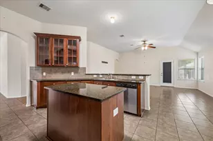 11922 Green Colling Park Dr, Houston, TX 77047 - Photo 17
