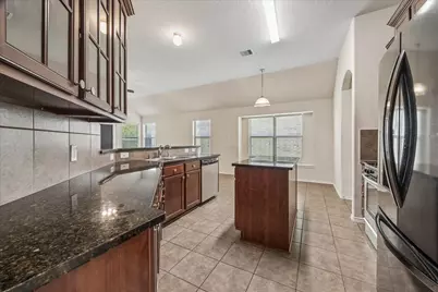 11922 Green Colling Park Drive, Houston, TX 77047 - Photo 15