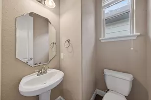 5618 Petty St, Houston, TX 77007 - Photo 25