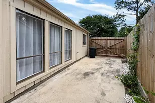 2358 Binley Dr, Houston, TX 77077 - Photo 35