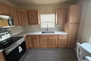1021 N Sage Rd, Crystal Beach, TX 77650 - Photo 7