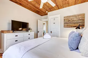 1602 40th St, Galveston, TX 77550 - Photo 23