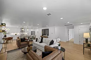 1818 Watercrest Dr, Houston, TX 77008 - Photo 3