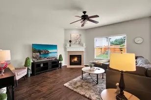 19103 Bressingham Dr, Tomball, TX 77375 - Photo 5