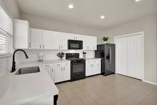 19103 Bressingham Dr, Tomball, TX 77375 - Photo 13