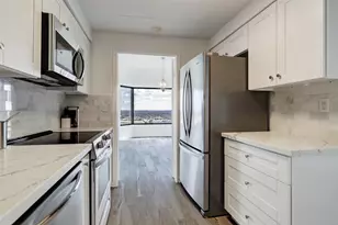 2001 Holcombe Blvd, Houston, TX 77030 - Photo 9