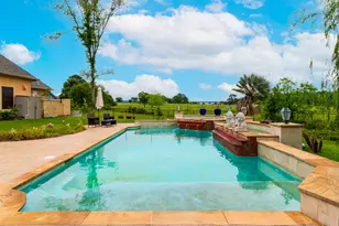 10863 Bourbon St, Willis, TX 77318 - Photo 47