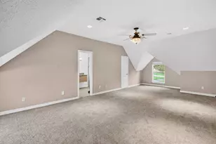 10863 Bourbon St, Willis, TX 77318 - Photo 37