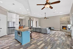 10863 Bourbon St, Willis, TX 77318 - Photo 19
