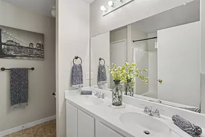 3105 Centennial Village Drive, Pearland, TX 77584 - Photo 17
