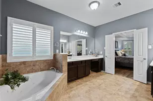 4224 Walnut Bend Dr, Friendswood, TX 77546 - Photo 23