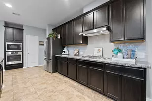 4224 Walnut Bend Dr, Friendswood, TX 77546 - Photo 13