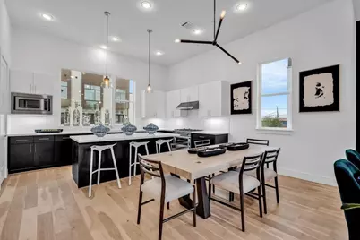 3 N Saint Charles Street #C, Houston, TX 77003 - Photo 9