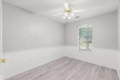 155 N Wimberly Way, Conroe, TX 77385 - Photo 33