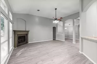 155 N Wimberly Way, Conroe, TX 77385 - Photo 17