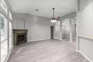 155 N Wimberly Way, Conroe, TX 77385 - Photo 17