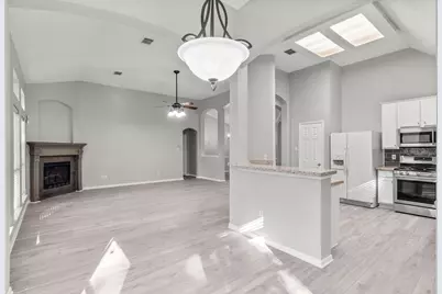 155 N Wimberly Way, Conroe, TX 77385 - Photo 15