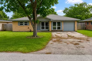 505 Moody Ave, League City, TX 77573 - Photo 1