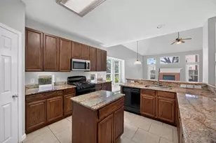 19919 Creek Bend Trail, Houston, TX 77084 - Photo 9