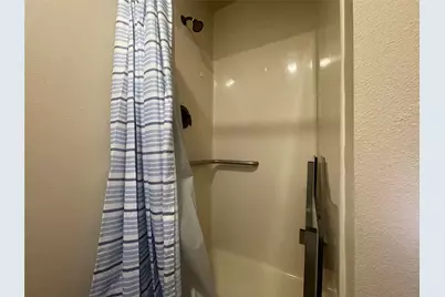 1104 Rorem Avenue, Palacios, TX 77465 - Photo 17