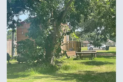 1104 Rorem Avenue, Palacios, TX 77465 - Photo 7