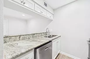 5333 Richmond Ave, Houston, TX 77056 - Photo 7