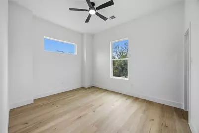 9019 Comal Street #B, Houston, TX 77051 - Photo 21