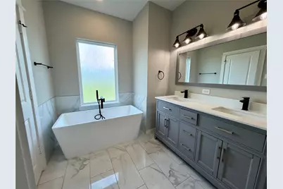 321 Parker Garden Lane, Houston, TX 77076 - Photo 11