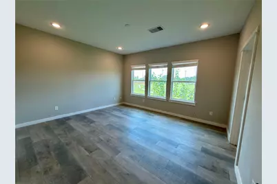 321 Parker Garden Lane, Houston, TX 77076 - Photo 15
