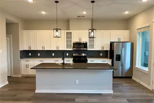 321 Parker Gdn Ln, Houston, TX 77076 - Photo 5