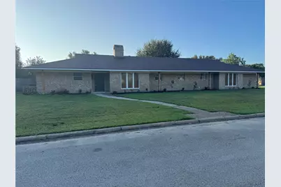 687 Bending Oaks Drive, Bellville, TX 77418 - Photo 5