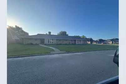 687 Bending Oaks Drive, Bellville, TX 77418 - Photo 3