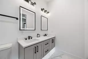 7932 Boy St, Houston, TX 77028 - Photo 15