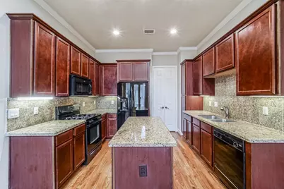 1117 Saint Agnes Street #D, Houston, TX 77030 - Photo 11