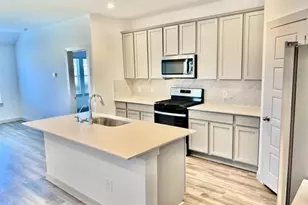 7711 Green Trot Ln, Rosharon, TX 77583 - Photo 3