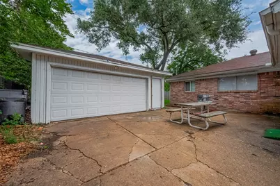 9126 Willow Meadow Drive, Houston, TX 77031 - Photo 45