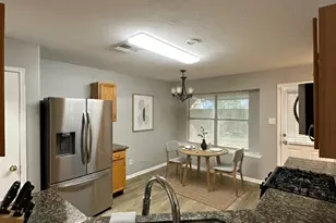 2882 Sun River Ln, Dickinson, TX 77539 - Photo 9