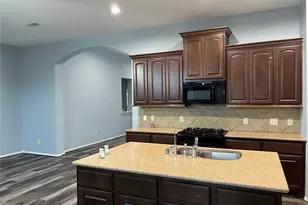 10902 Brighton Gardens Dr, Richmond, TX 77406 - Photo 5