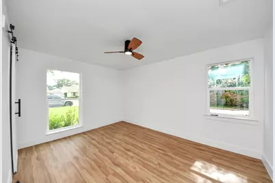 6249 Locke Lane, Houston, TX 77057 - Photo 33