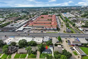 6249 Locke Ln, Houston, TX 77057 - Photo 3