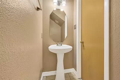 19518 Green Chase Lane, Houston, TX 77073 - Photo 15