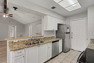 4806 Marywood Dr, Spring, TX 77388 - Photo 5