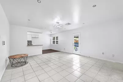 2016 S Houston Road, Pasadena, TX 77502 - Photo 5