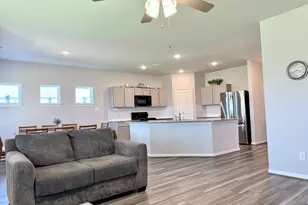 1951 Middle Pass Ln, Angleton, TX 77515 - Photo 15