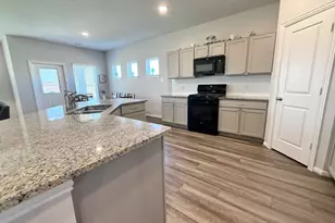 1951 Middle Pass Ln, Angleton, TX 77515 - Photo 19