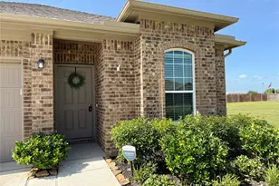 1951 Middle Pass Ln, Angleton, TX 77515 - Photo 1