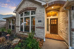 525 Cascade View Ct, League City, TX 77573 - Photo 7