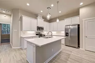 211 S Spotted Fern Dr, Montgomery, TX 77316 - Photo 1