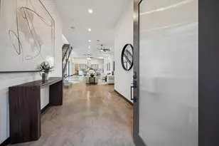 118 Tuam St, Houston, TX 77006 - Photo 11