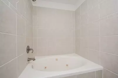 9850 Pagewood Lane #1806, Houston, TX 77042 - Photo 13